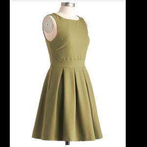 ☀️Sunny Girl — Green Dress — Size XL